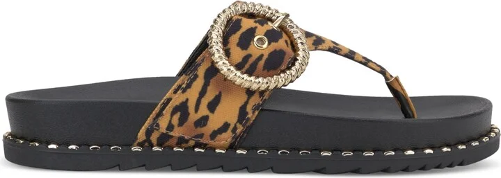 Jessica Simpson Women's Cymmeri Hooded Thong Flat Sandals - Image 6