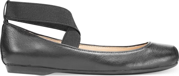 Jessica Simpson Women's Mandalaye Elastic Criss-Cross Ankle Strap Ballet Flats - Image 2
