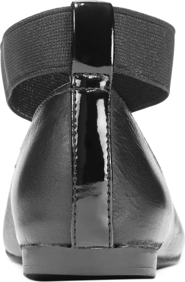 Jessica Simpson Women's Mandalaye Elastic Criss-Cross Ankle Strap Ballet Flats - Image 3