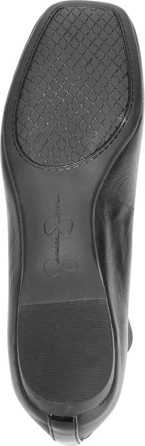 Jessica Simpson Women's Mandalaye Elastic Criss-Cross Ankle Strap Ballet Flats - Image 5