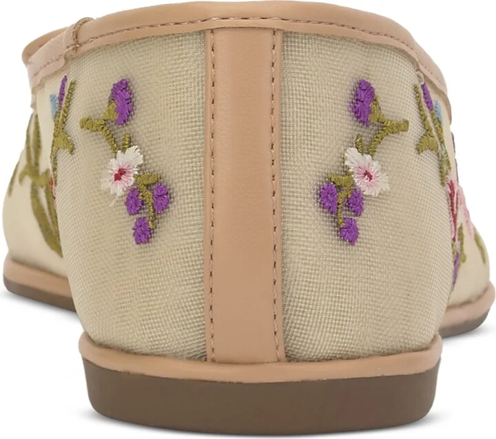 Jessica Simpson Women's Vayrina Snip-Toe Ballet Flats - Image 11
