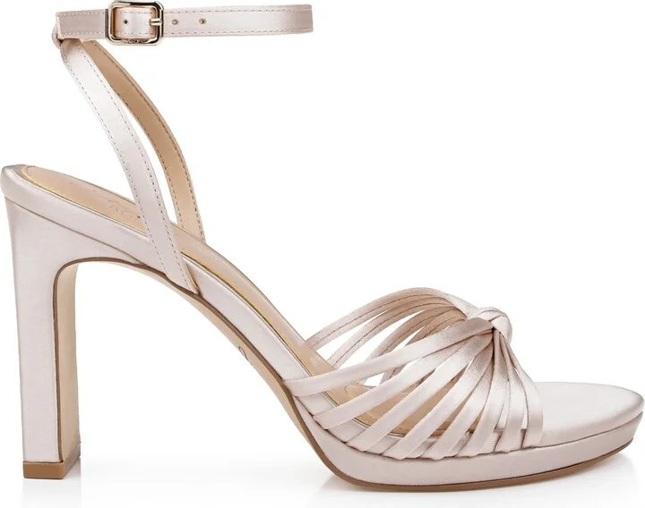 Jewel Badgley Mischka Women's Skylar Round Toe Platform Sandals - Image 10