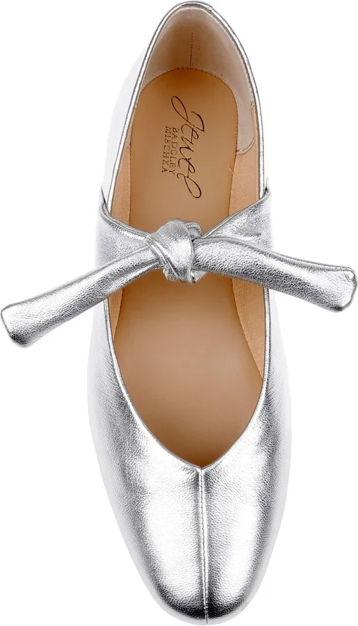 Jewel Badgley Mischka Women's Taylore Ballet Flats - Image 4