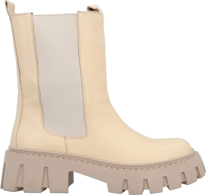 Jijil Woman Ankle boots - Image 3