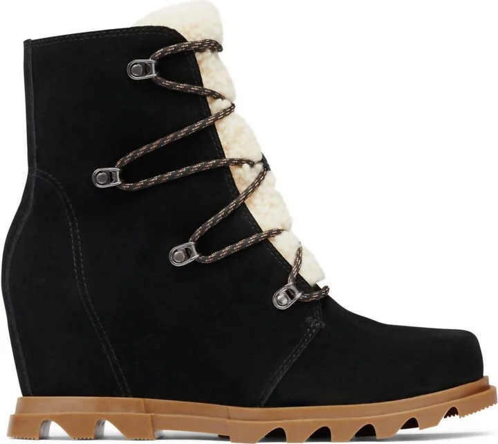 Joan Of Arctic Wedge Iii Lace Cozy Boots In Black, Sea Salt