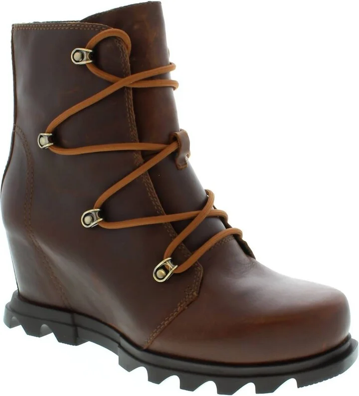 Joan Of Artctic Wedge Iii Lace Boots In Hazelnut
