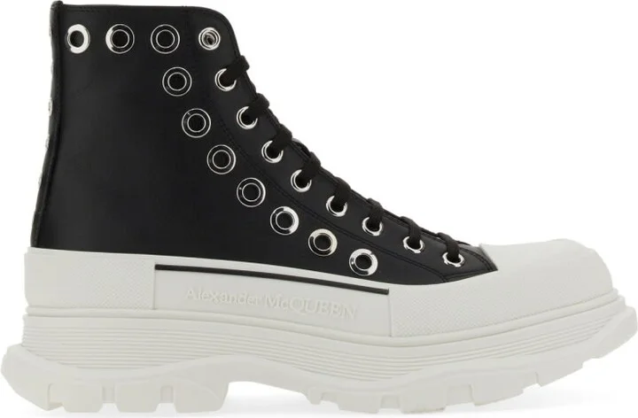 Joey Sneaker With Eyelets