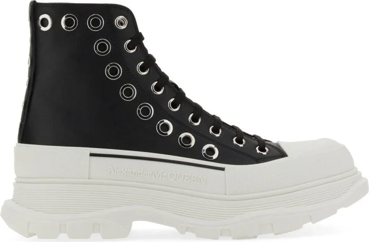 Joey Sneaker With Eyelets