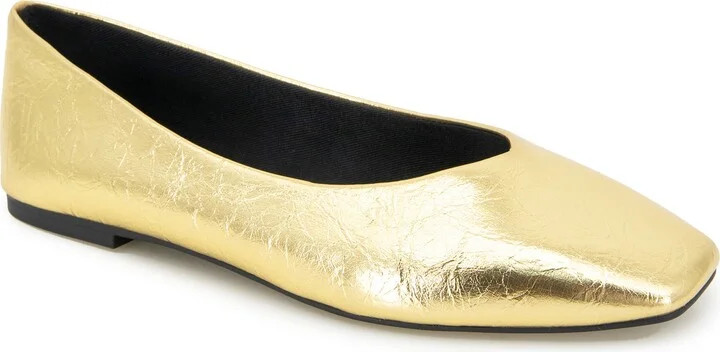 Johanna Square Toe Flat