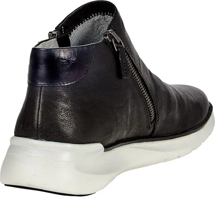 Johnston & Murphy Emery Zip Bootie Women's Shoes Black Washed Sheepskin : 6 M, Leather - Image 4