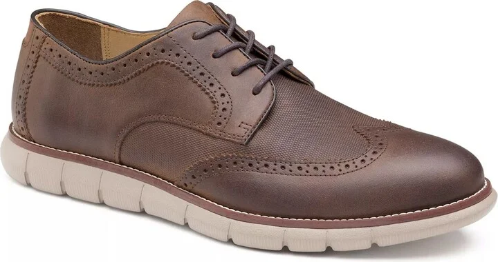 Johnston & Murphy Wide Width Holden Wingtip Oxford