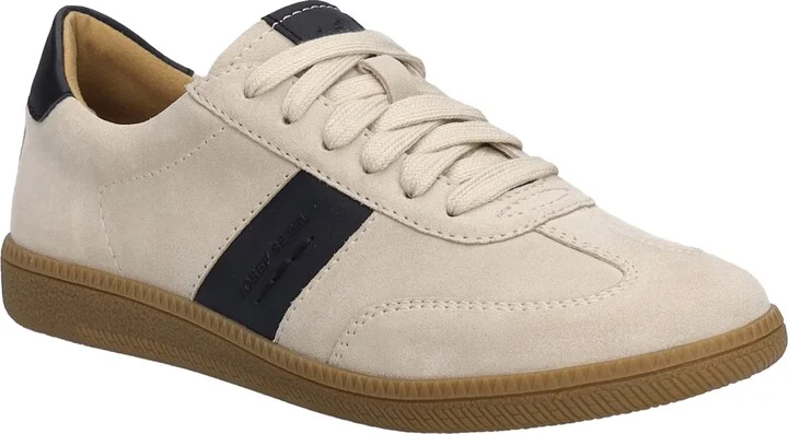 Joleen Sneaker