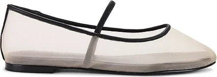 Jolie Flat