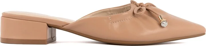 Jones New York Women's Karise Pointed Toe Slip On Mules - Image 2