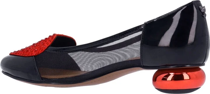 Jooliete Almond Toe Pump - Image 2
