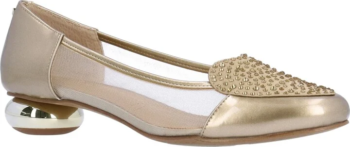 Jooliete Embellished Pump