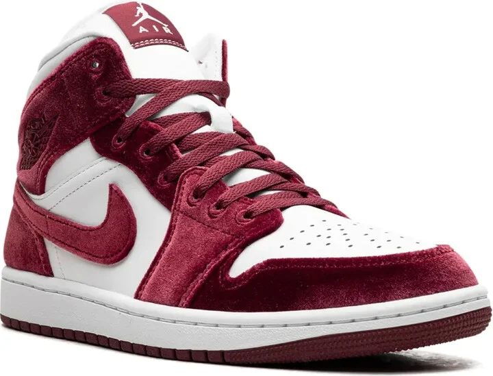 Jordan 1 Mid SE "Red Velvet" sneakers - Image 2