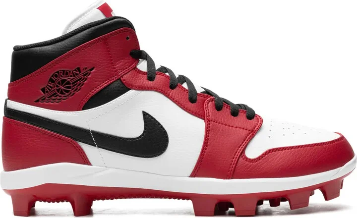 Jordan 1 Retro MCS "Chicago" baseball cleats
