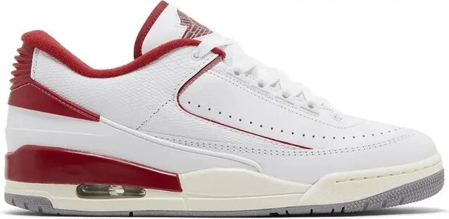 Jordan 2/3 Sneakers
