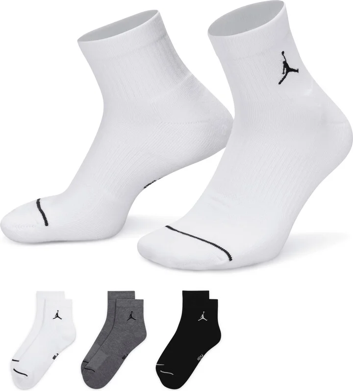 Jordan Everyday Ankle Socks (3 Pairs) in Multicolor | DX9655-911