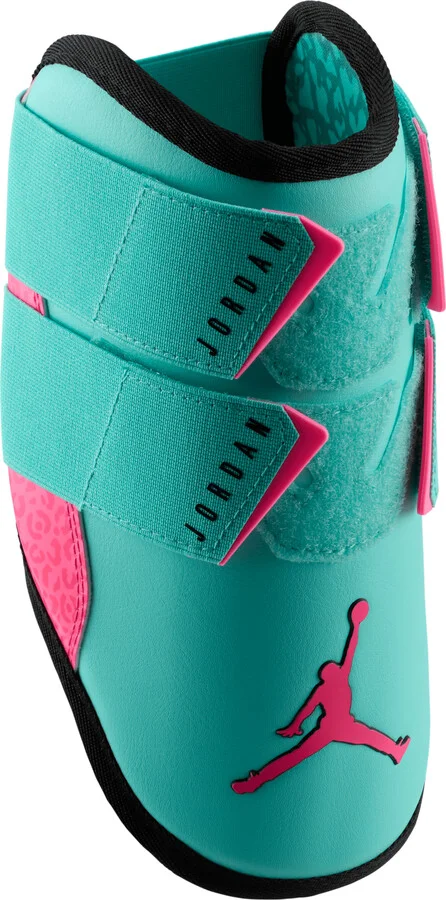 Jordan Fly Baseball Batter's Elbow Guard in Green | J1010868-490 - Image 2