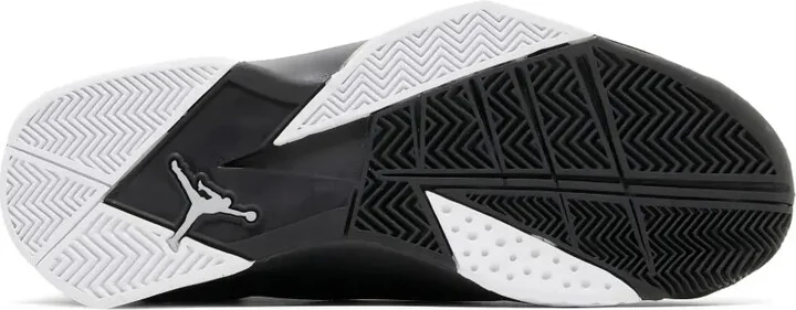 Jordan True Flight "Black/Metallic Gold/Wolf Grey/White" sneakers - Image 5