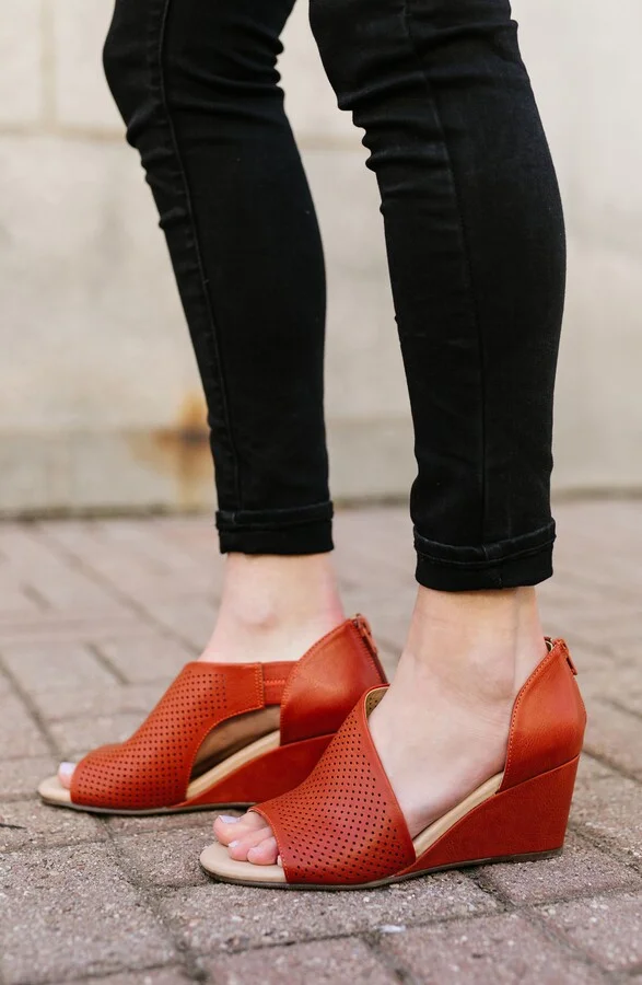 JOURNEE Aretha d'Orsay Wedge Sandal - Image 7