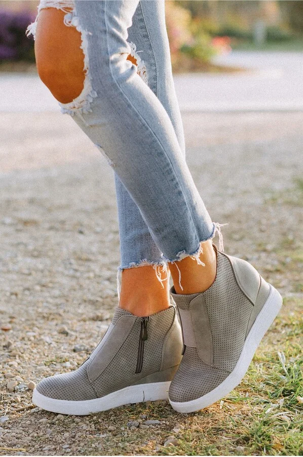 JOURNEE Clara Wedge Sneaker - Image 7