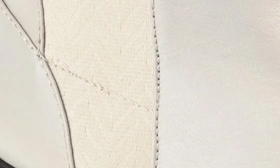 Journee Colleciton Mirette Lug Sole Chelsea Boot - Image 6