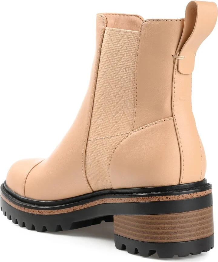 Journee Colleciton Mirette Lug Sole Chelsea Boot - Image 7
