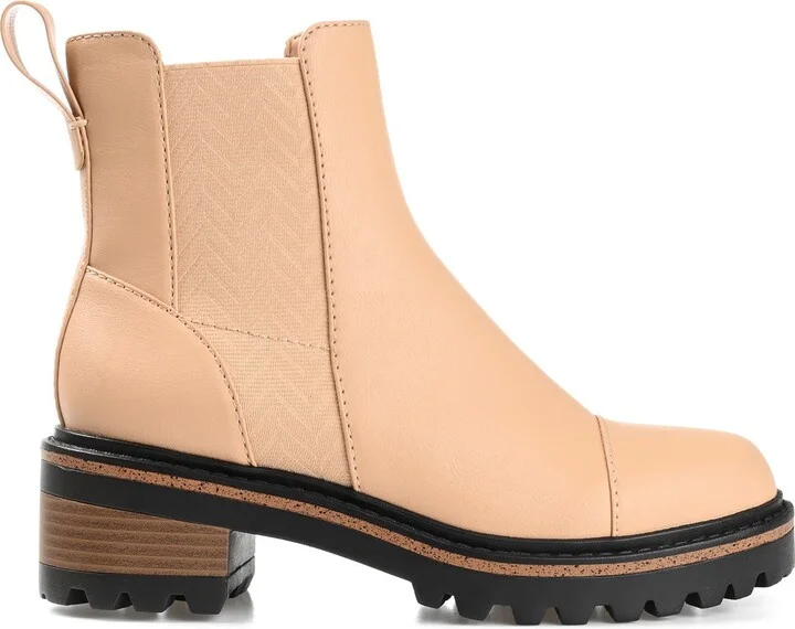 Journee Colleciton Mirette Lug Sole Chelsea Boot - Image 8