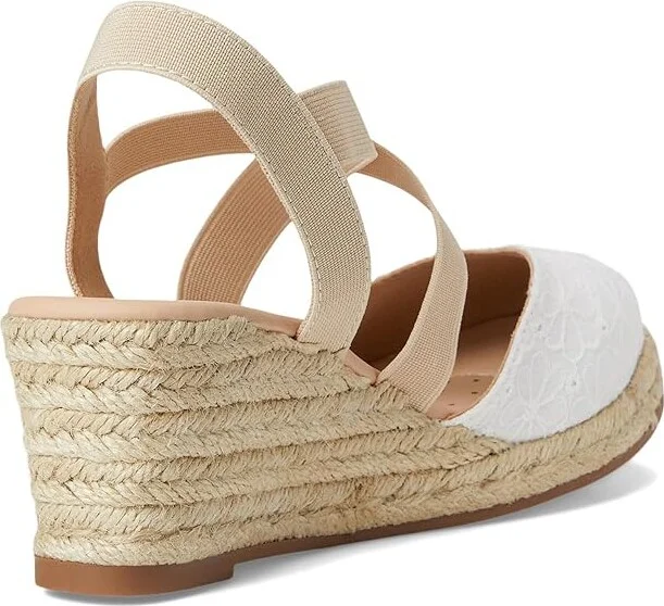 Journee Collection Ashlee Women's Wedge Shoes White : 10 M, Synthetic - Image 4