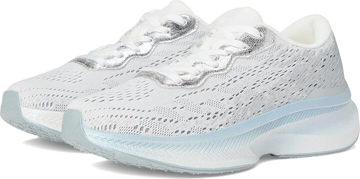 Journee Collection Blume Women's Shoes White : 6.5 M, Synthetic