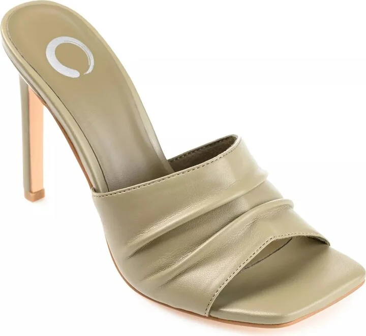 Journee Collection Camber Sandal