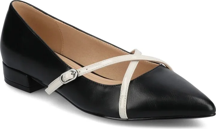 Journee Collection Camby Pump