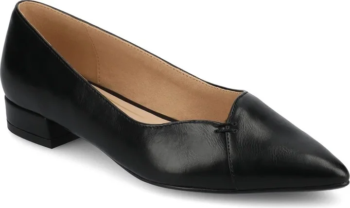 Journee Collection Carmin Flat