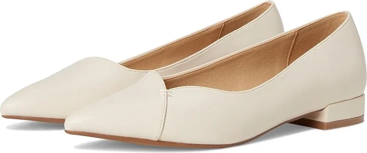 Journee Collection Carmin Women's Shoes Bone : 7 M, Synthetic