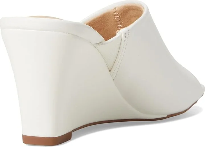 Journee Collection Clementine Women's Wedge Shoes White : 6 M, Synthetic - Image 4