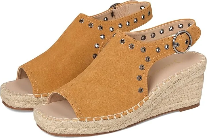 Journee Collection Crisie Women's Wedge Shoes Cognac : 8.5 M, Synthetic
