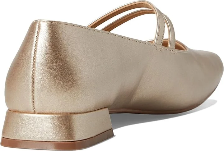 Journee Collection Gredah Women's Flat Shoes Champagne : 7.5 M, Synthetic - Image 4