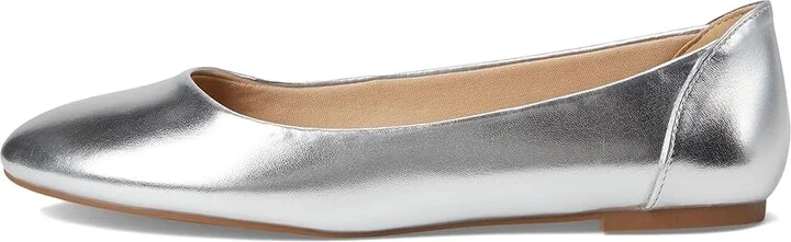 Journee Collection Kavn Women's Flat Shoes Silver : 11 M, Synthetic - Image 6
