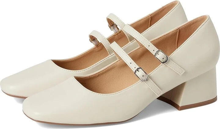 Journee Collection Nally Women's Shoes White : 8.5 M, Faux Leather