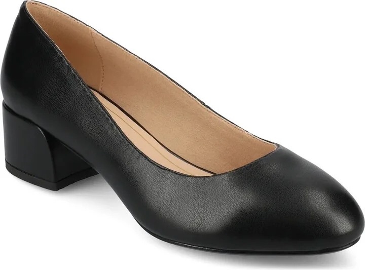 Journee Collection Saarii Pump