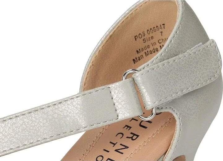 Journee Collection Tillis Women's Shoes Silver : 9.5 M, Leather - Image 7