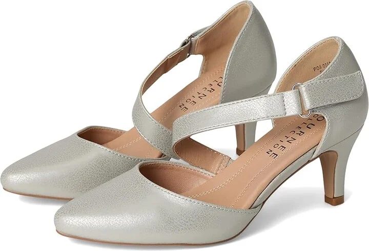 Journee Collection Tillis Women's Shoes Silver : 9.5 M, Leather