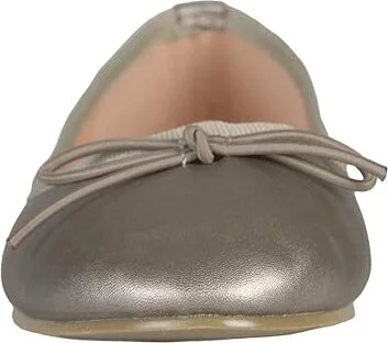Journee Collection Vika Flat Women's Shoes Pewter : 8.5 W, Faux Leather - Image 5