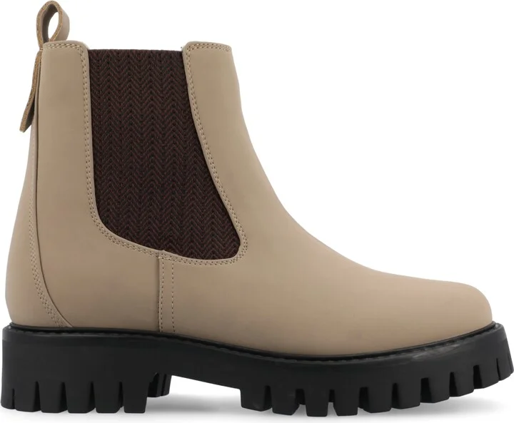 Journee Collection Women's Alara Medium and Wide Width Chelsea Lug Sole Bootie - Image 7