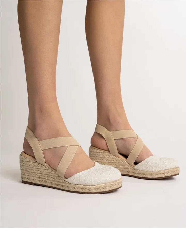 Journee Collection Women's Ashlee Espadrille Platform Wedge Sandals - Image 11