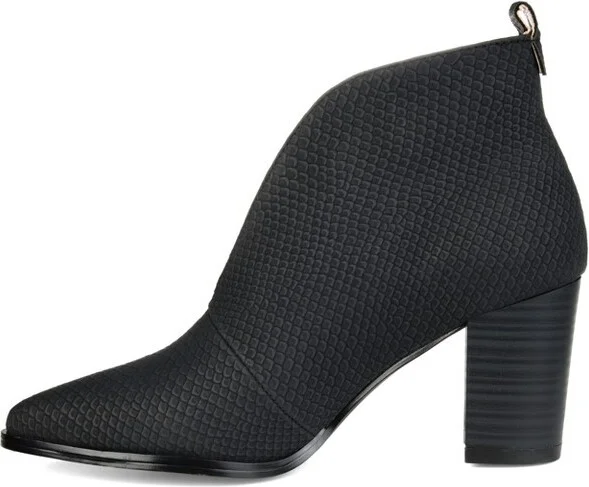 Journee Collection Women's Bellamy Pull On Stacked Heel Booties Wine - Image 4