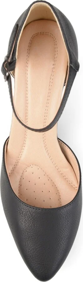 Journee Collection Women's Bettie Pointed Toe Pumps - Image 4